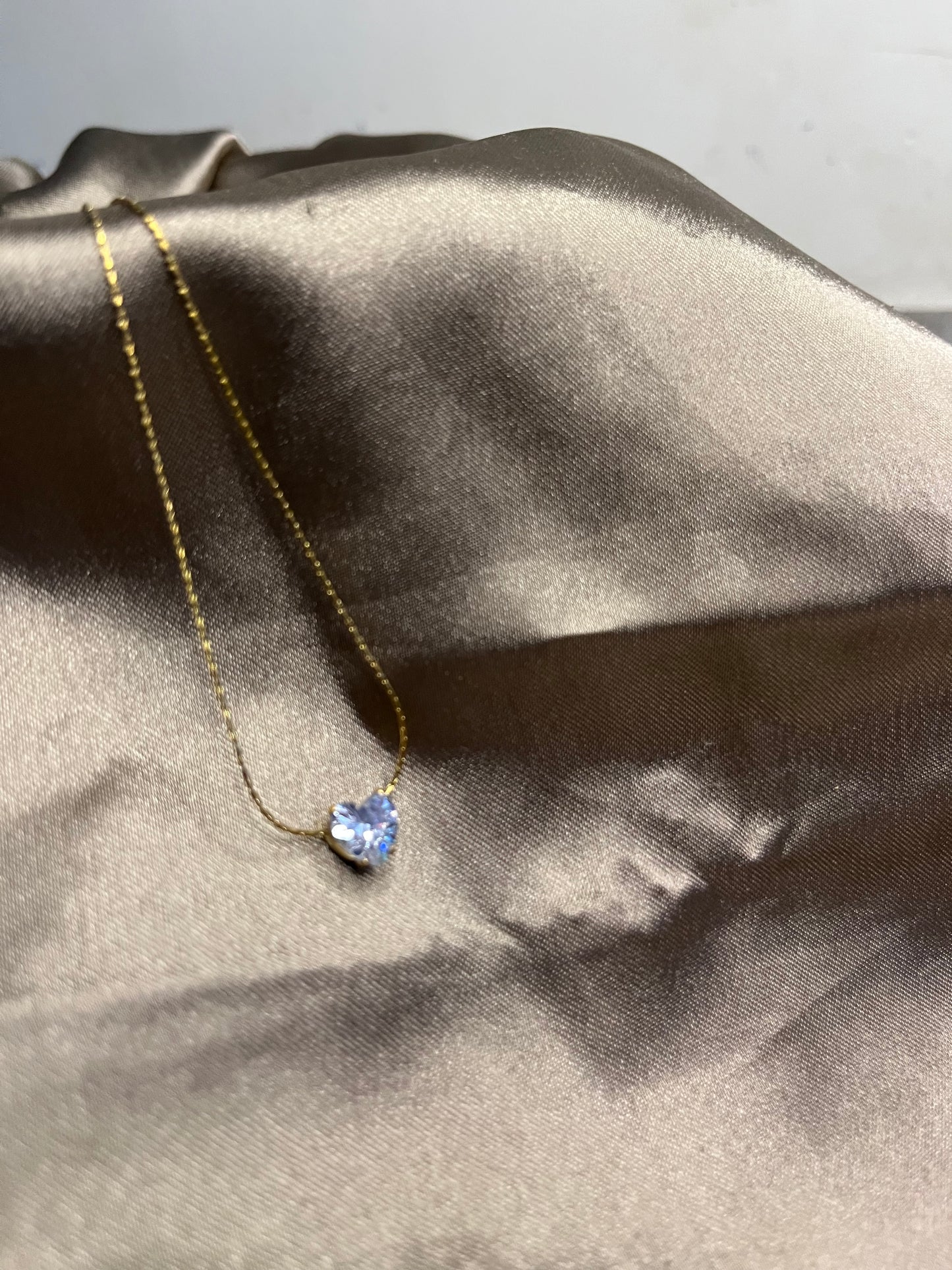 Heart of stone (blue) chain