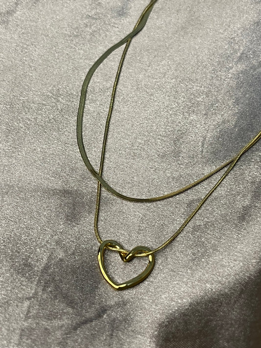 Hollow heart double layered chain