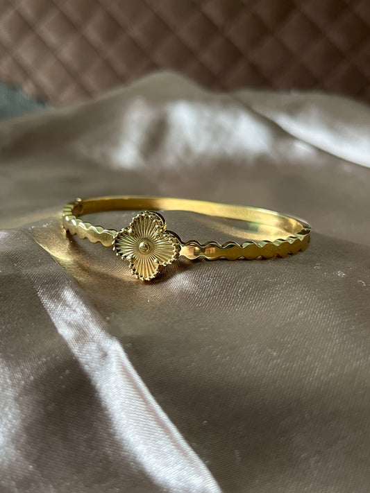 🍀 band bracelet