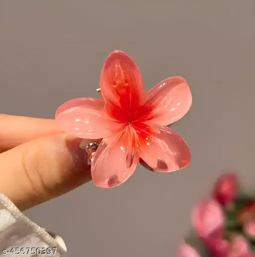 Blush Claw clip